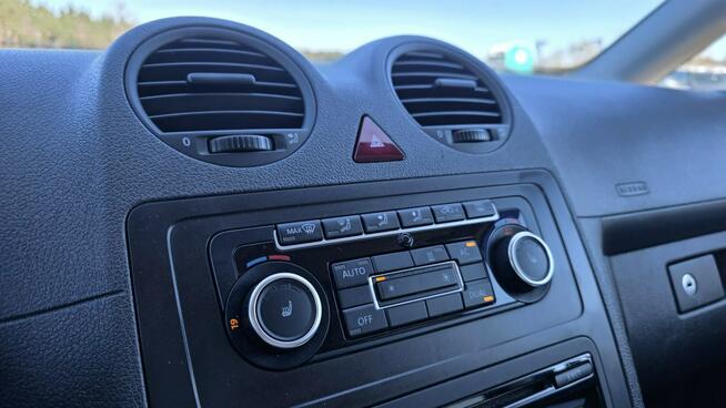 Volkswagen Caddy climatronic  4 MOTION  vebasto Lębork - zdjęcie 12