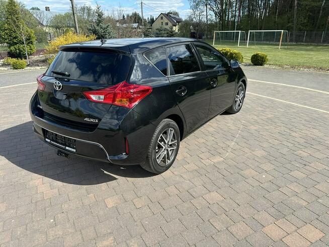 Toyota Auris Lipówki - zdjęcie 11