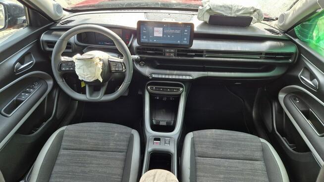 Jeep Avenger 151KM Bateria 54kWh 400km zasięgu 100% Elektryk tablet Świętoszówka - zdjęcie 10