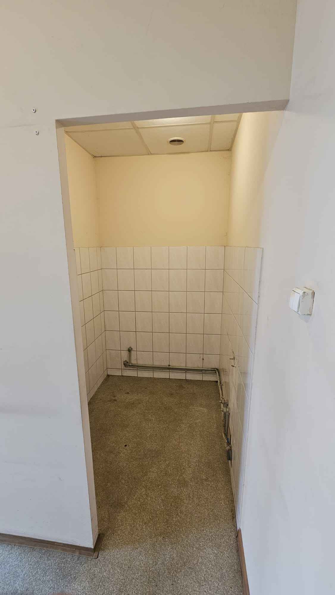 Do wynajęcia lokal w Brzezinach - niskie opłaty Wola - zdjęcie 6