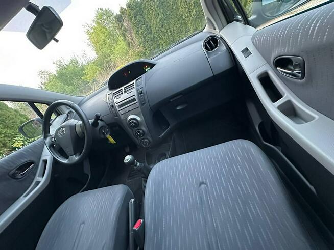 Toyota Yaris II Lift 1.33 VVT 101KM 5Drzwi Bardzo Ładna Opłacona Wrocław - zdjęcie 8