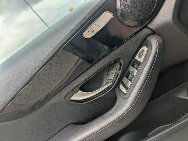 Mercedes C 220 220 170 KM/serwisowany/bezwypadkowy/zarejestrowany Biała - zdjęcie 7