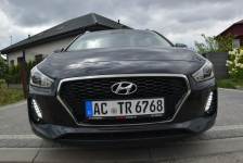 Hyundai i30 1.4B Navi Kamera Nowe Opony 2017r Sprowadzony Opłacony Majdan Sieniawski - zdjęcie 6