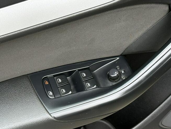 Audi Q3 2,0TDi 150KM Xenon/Led/Navi/Tempomat/Alu/Pod.Fotele/Serwis Węgrów - zdjęcie 9