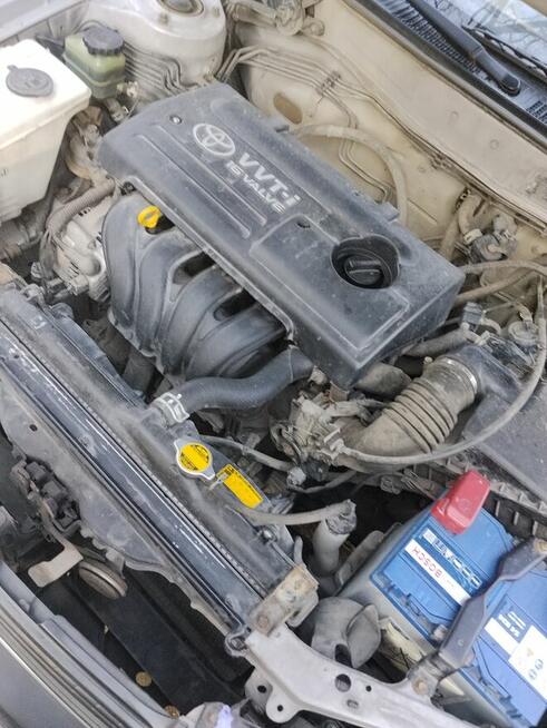 Toyota Corolla 1.4 w bardzo dobrym stanie Poznań - zdjęcie 9