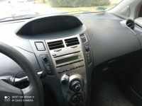 Toyota Yaris II Polski Salon Bezawaryjna ,mały przebieg Katowice - zdjęcie 8