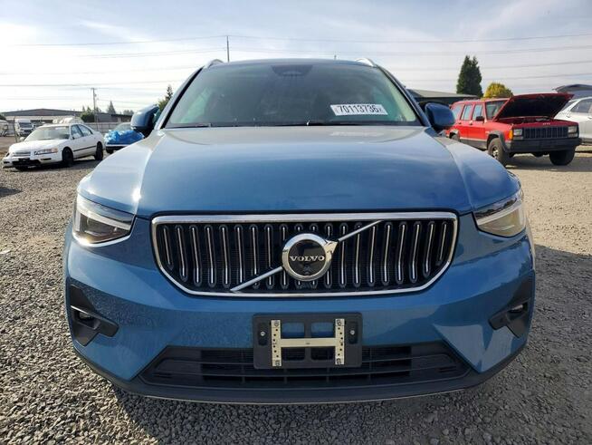 Volvo XC 40 Najwyższa wersja wyposażenia ULTRA / AWD / B5 Tarnów - zdjęcie 2