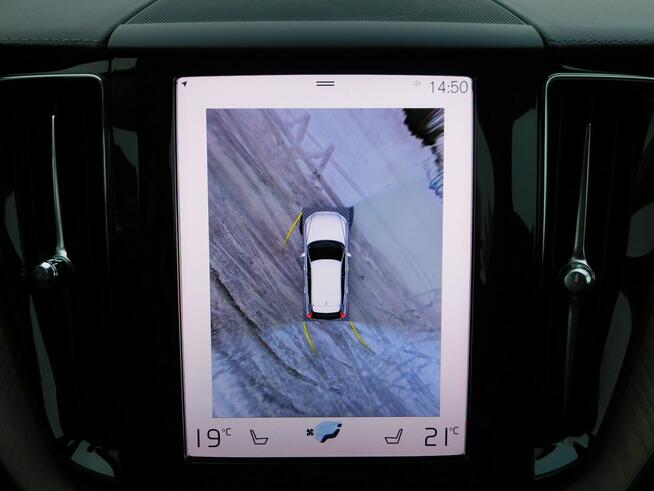 Volvo XC 60 z Gwarancją Kamera 360 Fotele Podgrzewane Model 2021r Żyrardów - zdjęcie 7