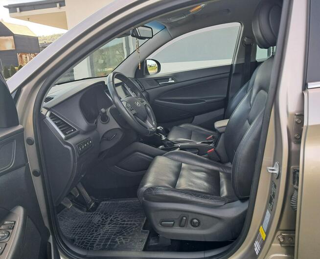 Hyundai Tucson 1.6 Benzyna 4×4 177 KM Serwis Cisiec - zdjęcie 11