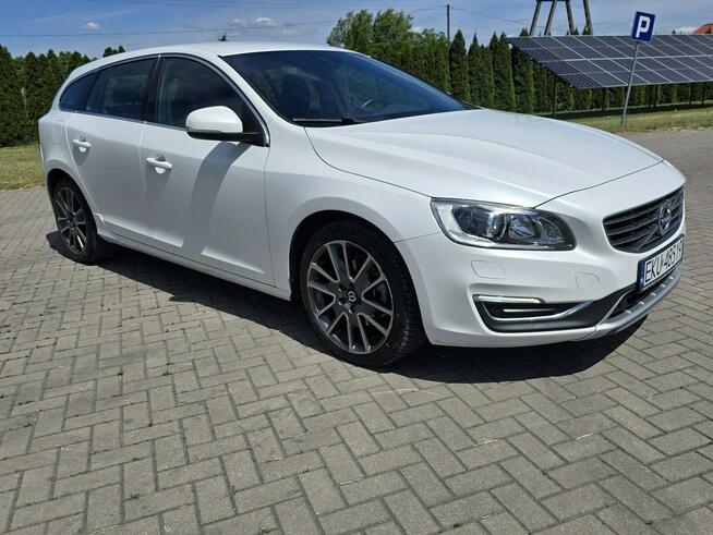 Volvo V60 2,0hdi Navi.Serwis.Xenony.Ledy.Biała Perła,Tempomat.OKAZJA Kutno - zdjęcie 3