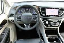 Chrysler Pacifica 4X4 7 osób Panorama Kamera-360° LED Tempomat Skóra Sokołów - zdjęcie 11