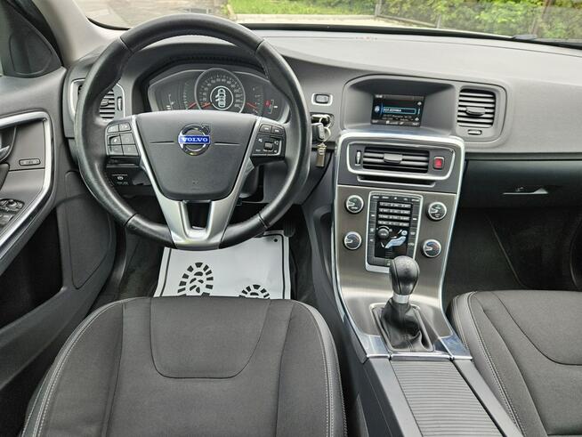 Volvo V60 2.0 diesel 5 cylindrów *Nowy Dwumas* Rok GWARANCJI Opoczno - zdjęcie 9