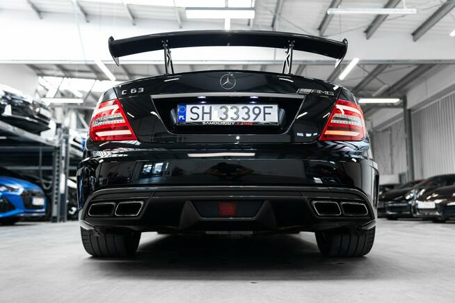 Mercedes C 63 AMG C63 AMG BLACK SERIES. Niski przebieg. Pakiet AERO. Węgrzce - zdjęcie 12