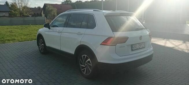 Volkswagen Tiguan 1.4 TSI (BlueMotion Technology) Sound Budy Głogowskie - zdjęcie 9