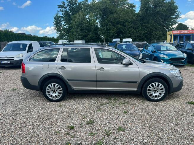Skoda Octavia Scout 4x4 2010r 2,0 Diesel Białogard - zdjęcie 11