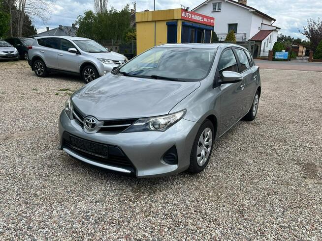 Toyota Auris 1,3 Benzyna 2014r 99KM Białogard - zdjęcie 5