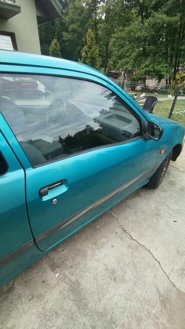 Toyota Starlet 1.3 Biały Ług - zdjęcie 7