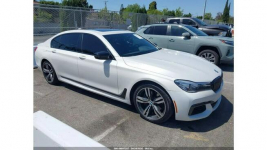 BMW 740 B58 / niski przebieg