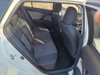 Toyota Avensisa 1.8 benzyna/lpg Grodzisk Mazowiecki - zdjęcie 12