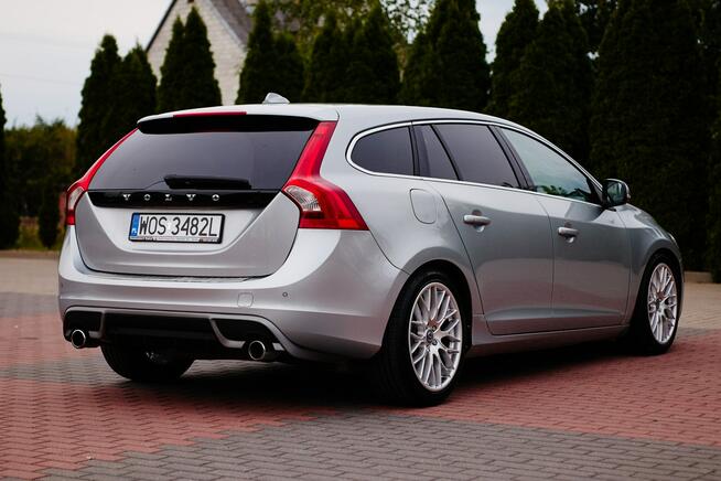Volvo V60 2.0_163KM_Rdesign_Automat Rzekuń - zdjęcie 11