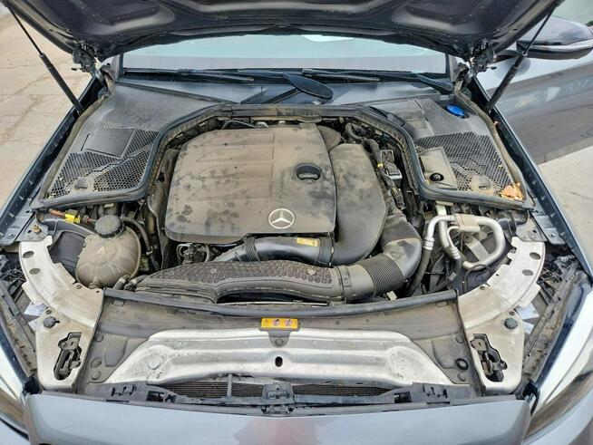 Mercedes C 300 4Matic / pakiet AMG / niski przebieg Warszawa - zdjęcie 11