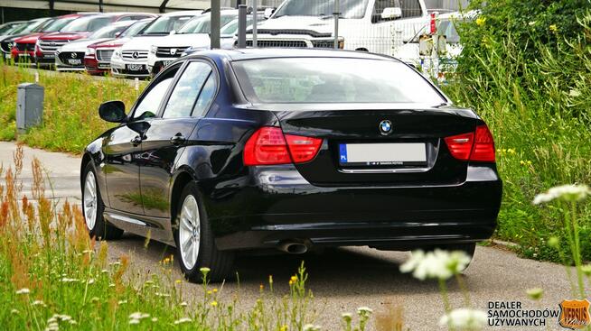 BMW 318 d LCI Sport - Twoje Marzenie w Zasięgu Ręki! Gdynia - zdjęcie 6