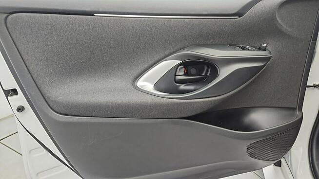 Toyota Yaris 1.5 Comfort ! Z Polskiego Salonu ! Faktura VAT ! Warszawa - zdjęcie 10