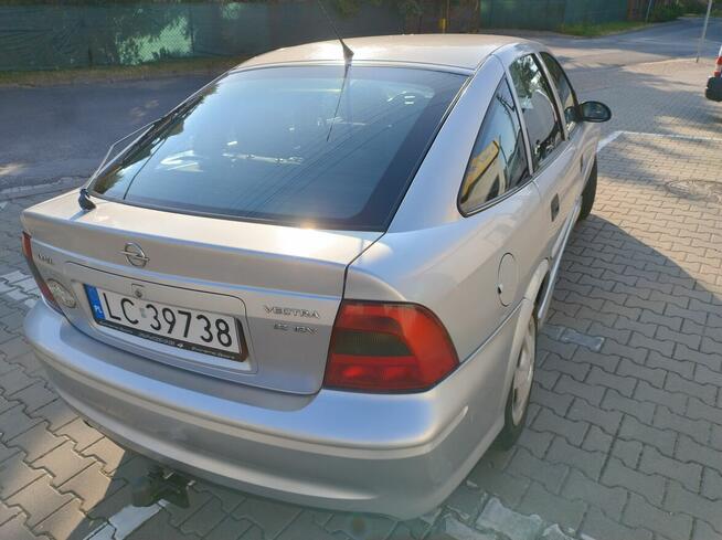 OPEL Vectra B. Hatchback 1.8 Benzyna Chełm - zdjęcie 5