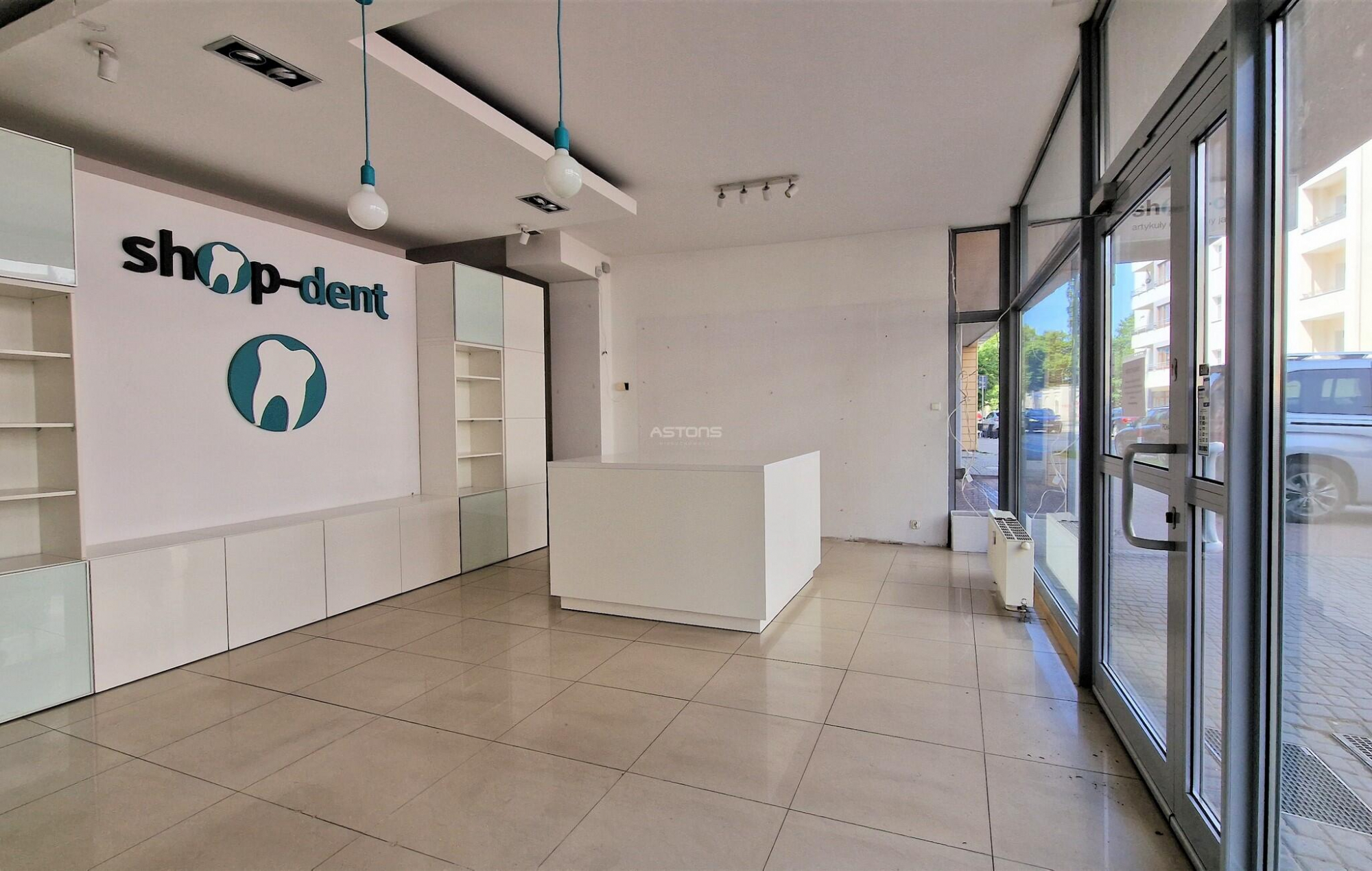 LOKAL HANDLOWO-USŁUGOWY Z WITRYNĄ! LOKALIZACJA! Poznań - zdjęcie 4