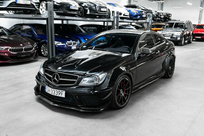 Mercedes C 63 AMG C63 AMG BLACK SERIES. Niski przebieg. Pakiet AERO. Węgrzce - zdjęcie 4