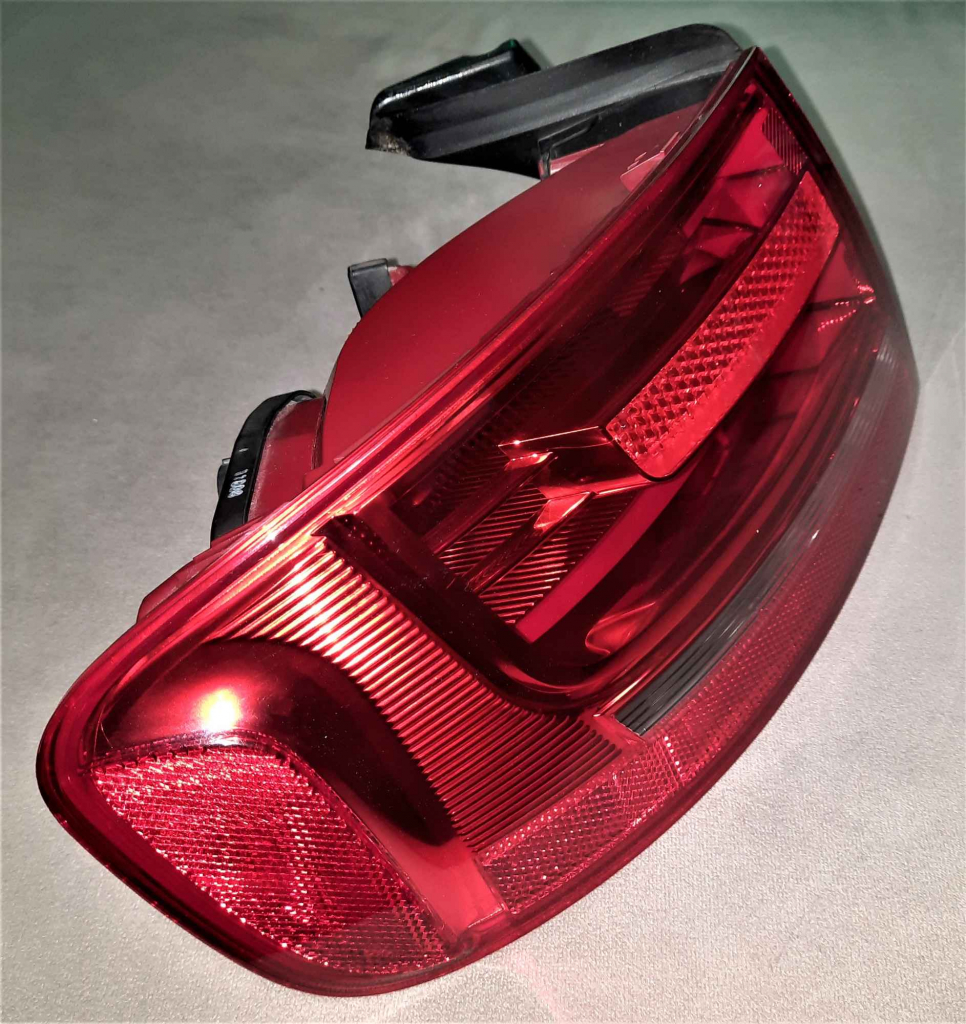 Oryginalna lampa  (lewy tył)  Audi A4 B8 (Sedan) Jaworzno - zdjęcie 7