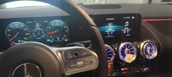 Sprzedam GLA 200 z panoramicznym dachem pełne wyposażenie AM Kozienice - zdjęcie 4