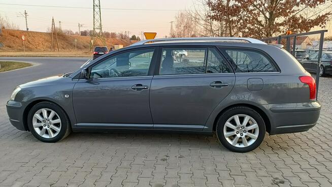 Toyota Avensis 1.8 Executive , Xenon , Navi , 8-kół ... Stare Budy - zdjęcie 4