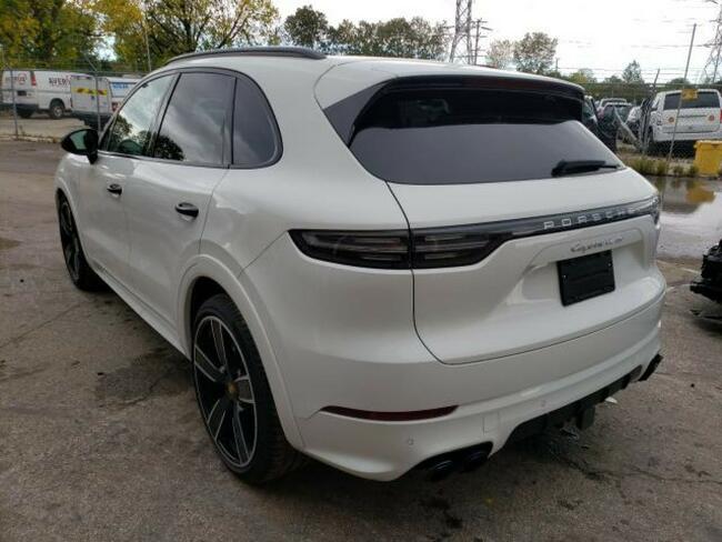 Porsche Cayenne Turbo 2019, 4.0L, 4x4, porysowany lakier Warszawa - zdjęcie 3