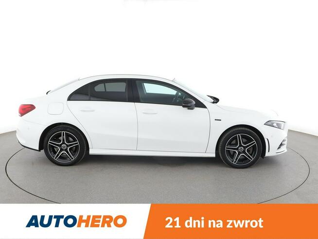 Mercedes A 250 FV23% PHEV AMG skóra/alcantara full LED navi kamery Warszawa - zdjęcie 9