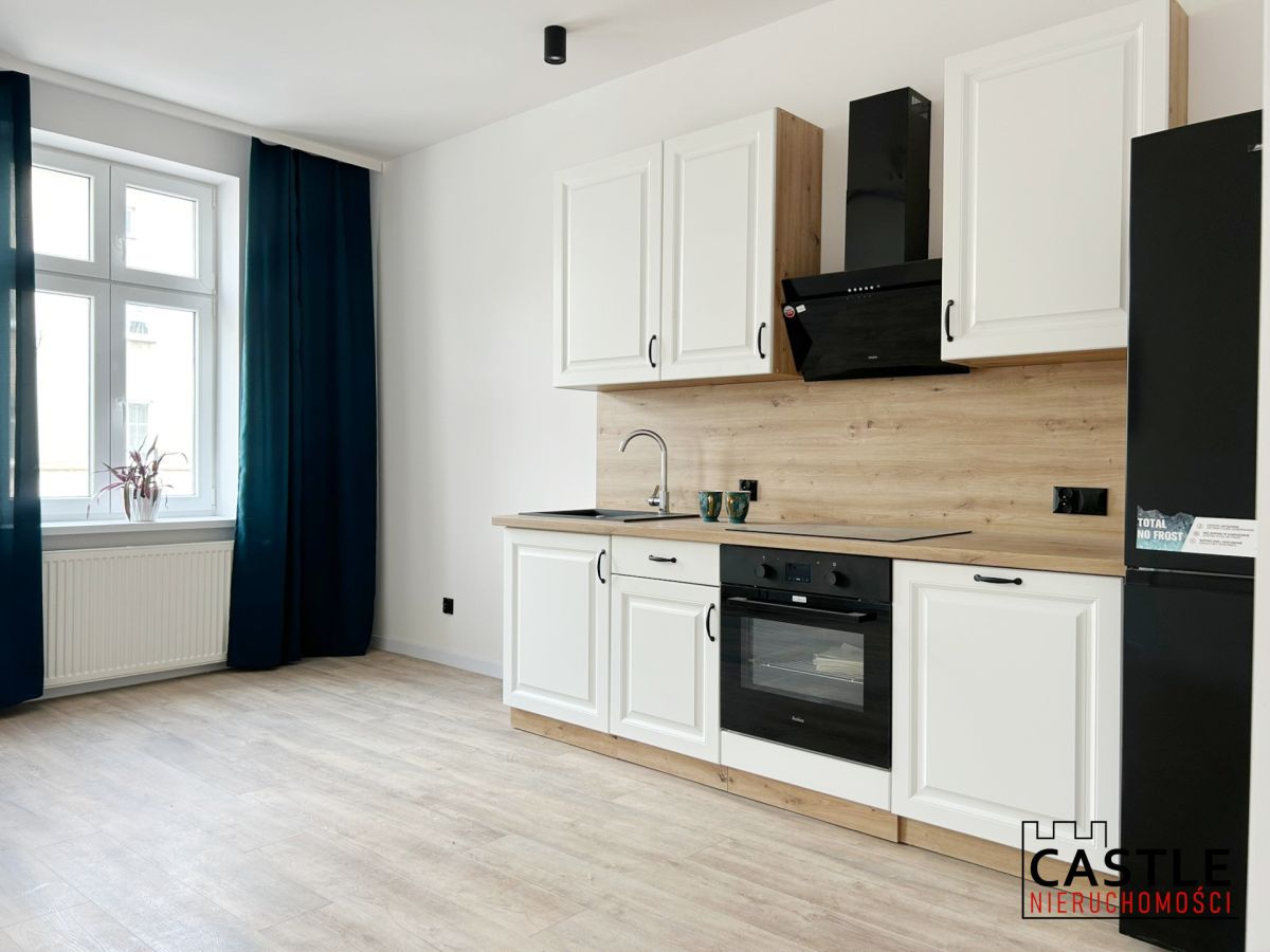 Kompaktowe, wyremontowane 29 m² z balkonem Nowe Miasto - zdjęcie 2