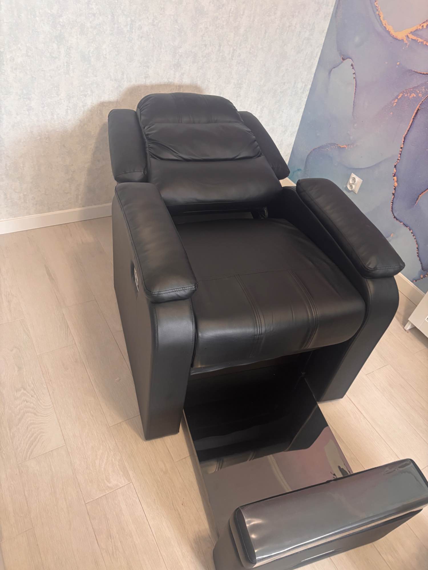 Fotel do pedicure Wilkołaz Pierwszy - zdjęcie 2