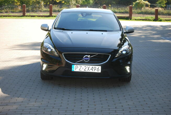Volvo V40 II 2.0 D2 (120 KM) | Oryginalna wersja R-DESIGN | Rzeszów - zdjęcie 2