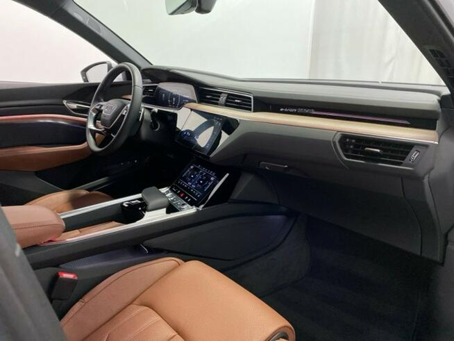 Audi Q8 E-TRON Prestige Katowice - zdjęcie 6