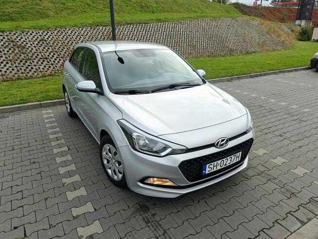 Hyundai i20 Stan rewelacyjny, niski przebieg, nowy rozrząd, klima Sosnowiec - zdjęcie 10