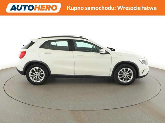 Mercedes GLA 200 klima navi grzane fotele czujniki parkowania hak Warszawa - zdjęcie 9