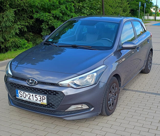 Hyundai i20 2017 benzyna 139000 km pierwszy właściciel Charzykowy - zdjęcie 2