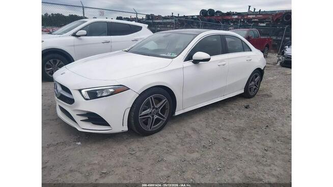 Mercedes A 220 4Matic / pakiet AMG / niski przebieg Wrocław - zdjęcie 1