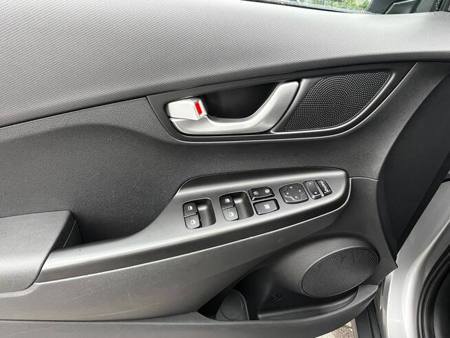 Hyundai Kona Niski przebieg Zarejestrowany Baranowo - zdjęcie 11