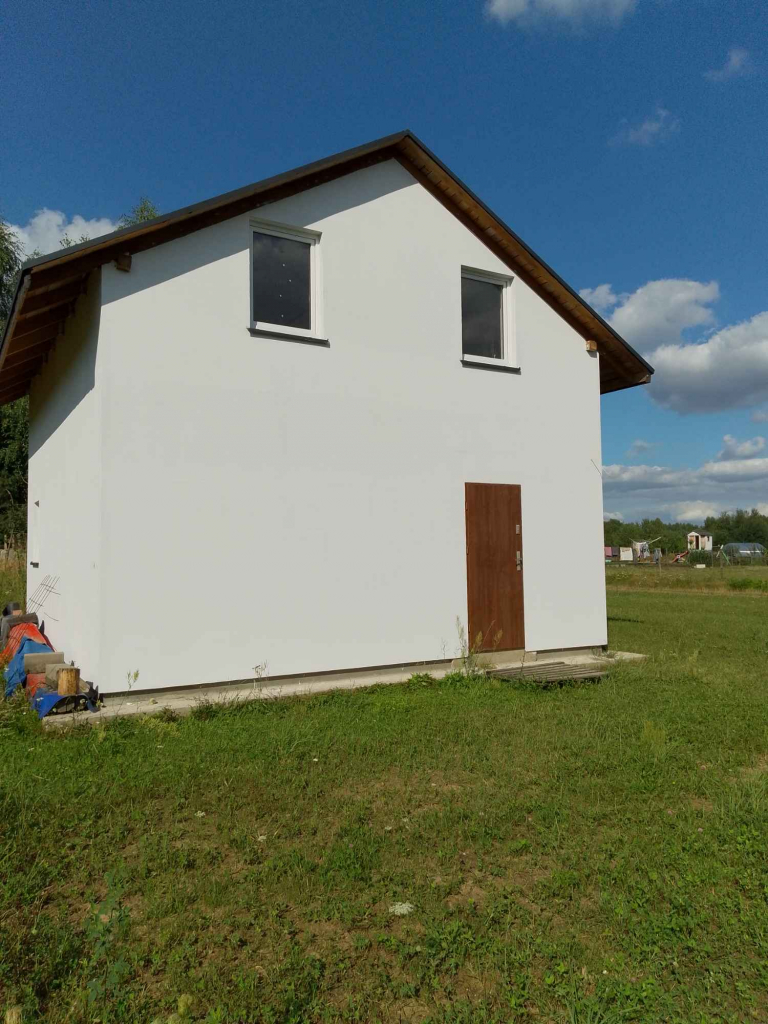 Dom na wsi Gosławice - zdjęcie 1