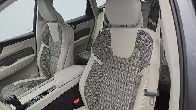 Volvo XC 60 D3 Momentum Pro ! Z Polskiego Salonu ! Faktura VAT ! Warszawa - zdjęcie 11