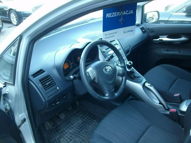 Toyota Auris bardzo dobry stan/ Klimatronik/ 6 biegów/ 126 KM Katowice - zdjęcie 6