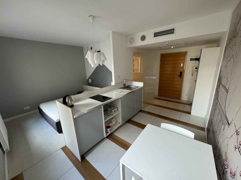 1pok, 26met, Okolice Oławskiej WINDA/2012 (Wrocław) Stare Miasto - zdjęcie 2