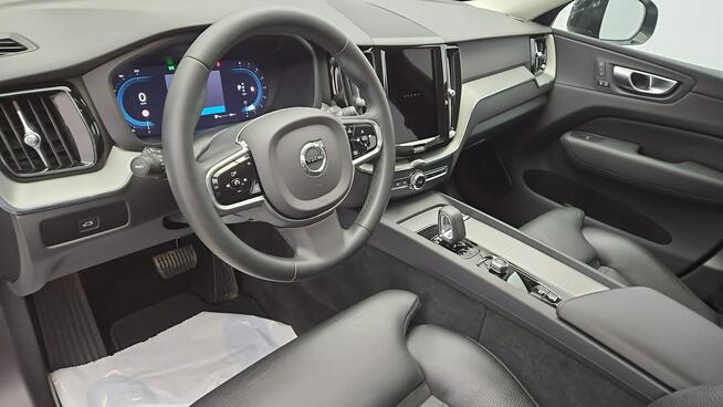 Volvo XC 60 Plus Dark aut  ! Z Polskiego Salonu ! Faktura VAT ! Warszawa - zdjęcie 9