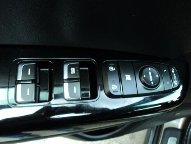sprzedam ładnego KIA SPORTAGE 1.5 B 136 KM Lublin - zdjęcie 11